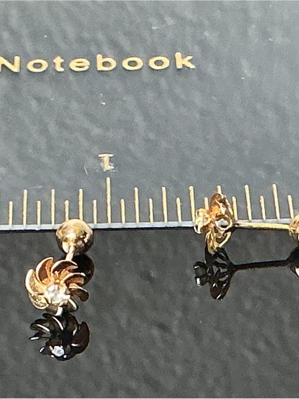 NWT 18K Solid Yellow Gold Peruvian Swirl Flower Baby Screw Back Earrings 5mm